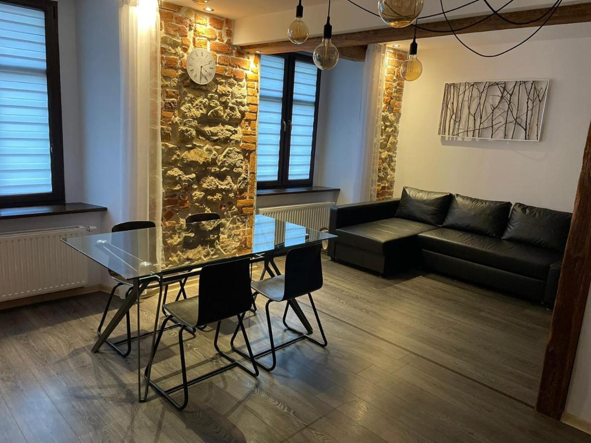 Apartament Przy Ratuszu Kłodzko Buitenkant foto