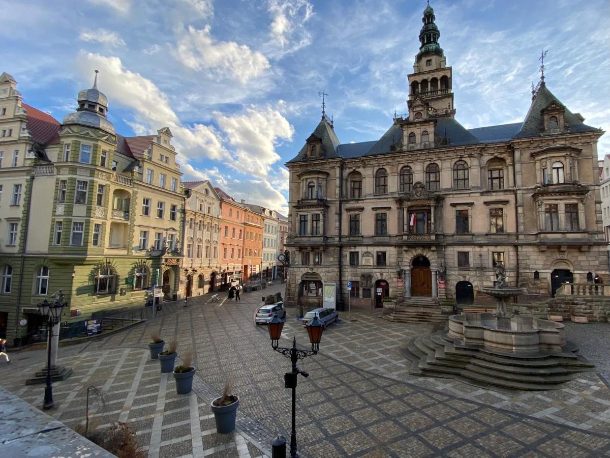 Apartament Przy Ratuszu Kłodzko Buitenkant foto