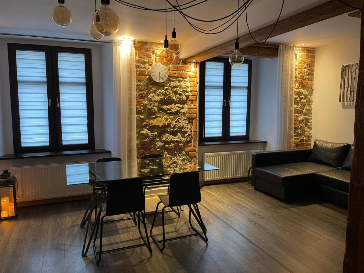 Apartament Przy Ratuszu Kłodzko Buitenkant foto