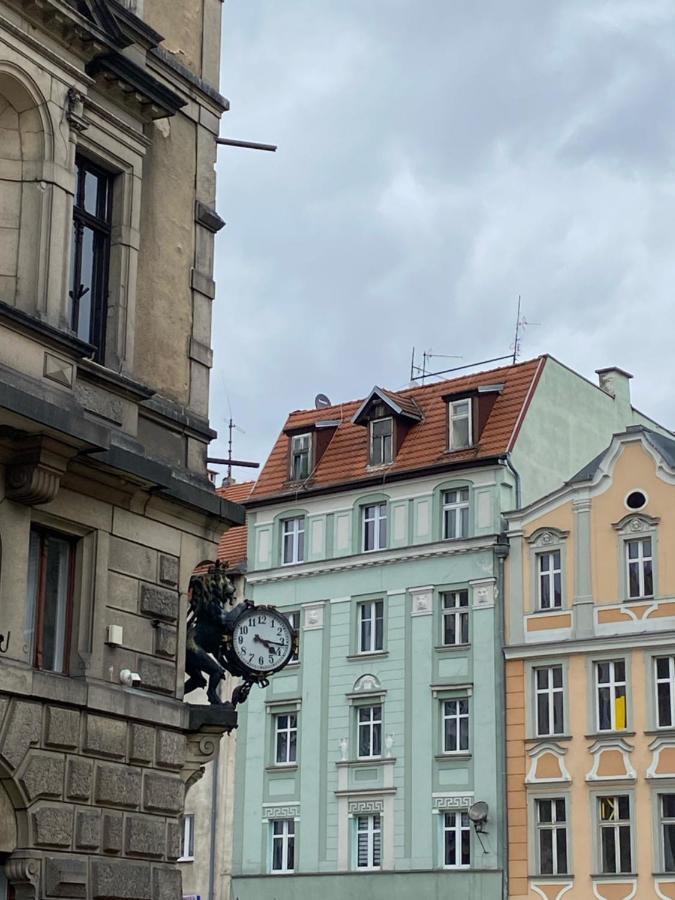 Apartament Przy Ratuszu Kłodzko Buitenkant foto