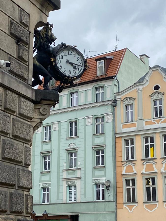 Apartament Przy Ratuszu Kłodzko Buitenkant foto