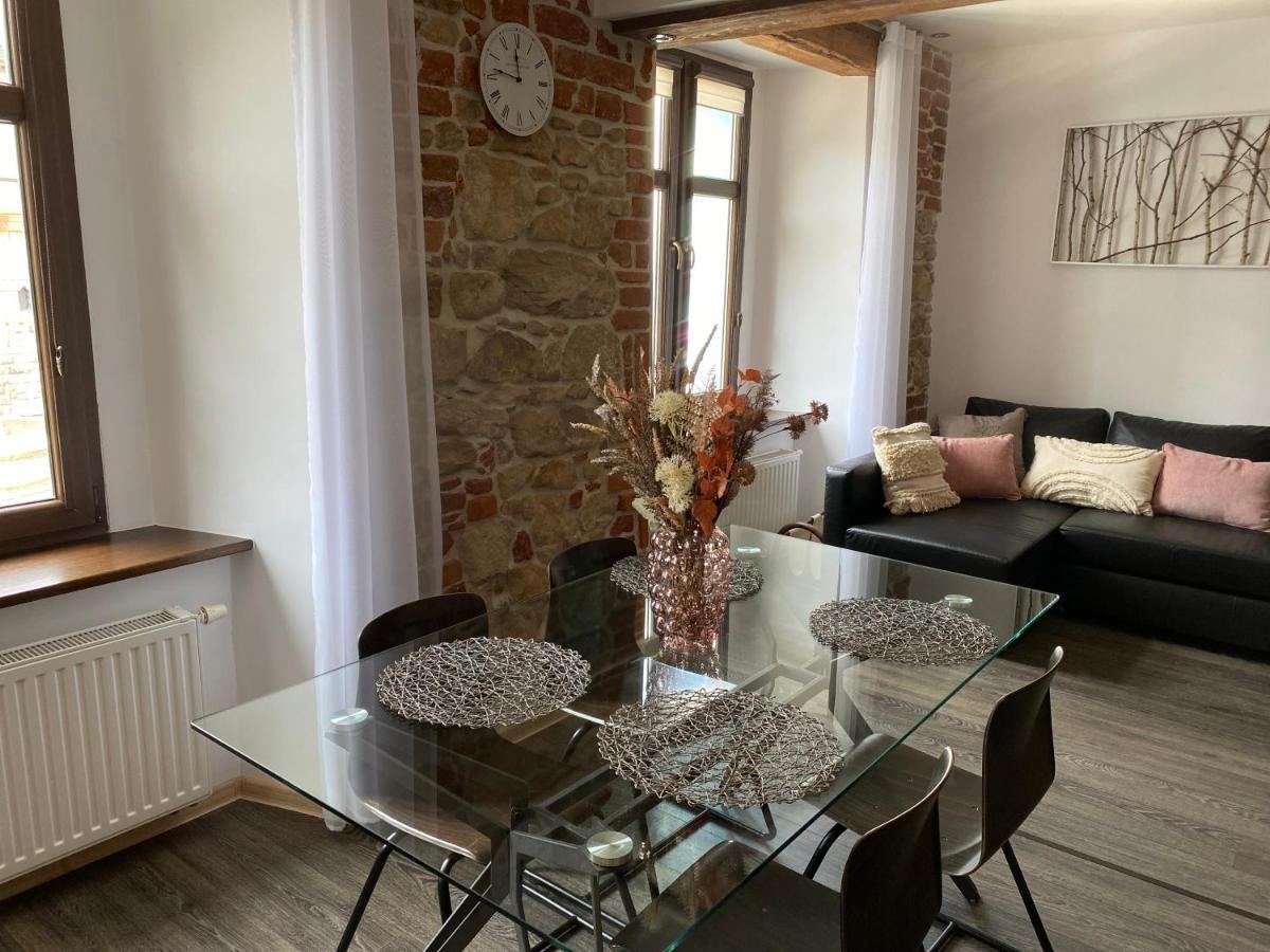 Apartament Przy Ratuszu Kłodzko Buitenkant foto