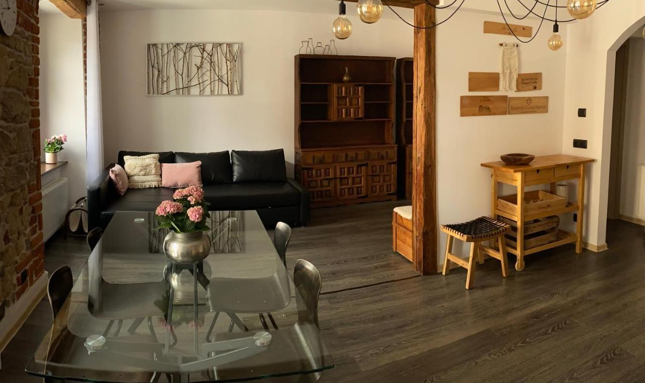 Apartament Przy Ratuszu Kłodzko Buitenkant foto
