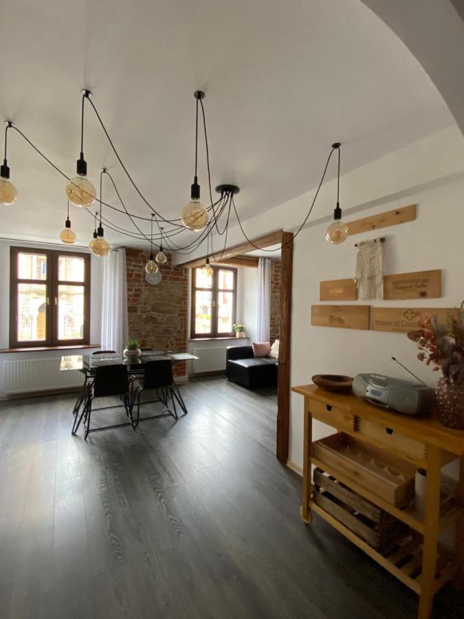 Apartament Przy Ratuszu Kłodzko Buitenkant foto