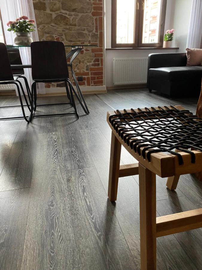 Apartament Przy Ratuszu Kłodzko Buitenkant foto