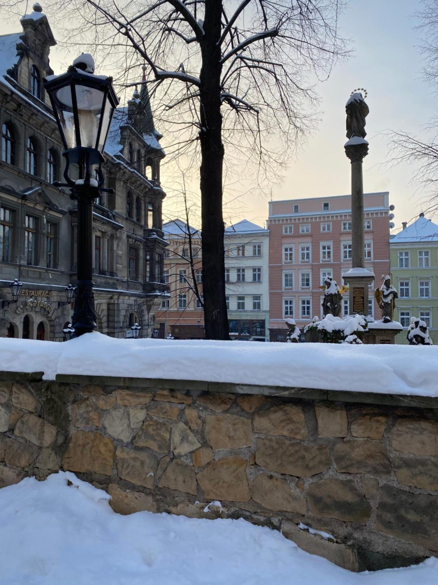 Apartament Przy Ratuszu Kłodzko Buitenkant foto