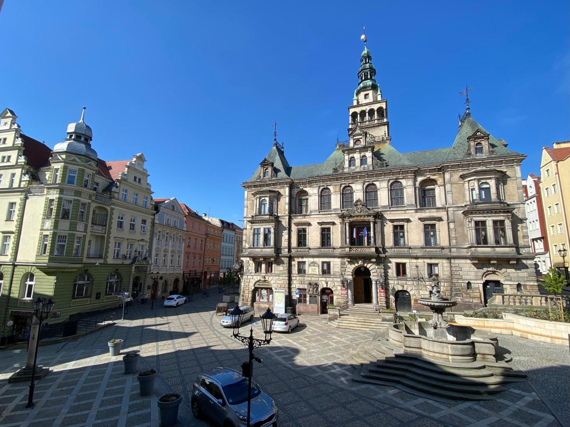 Apartament Przy Ratuszu Kłodzko Buitenkant foto